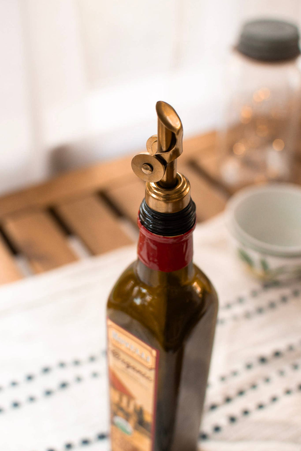 Self Closing Pour Spout - Gold