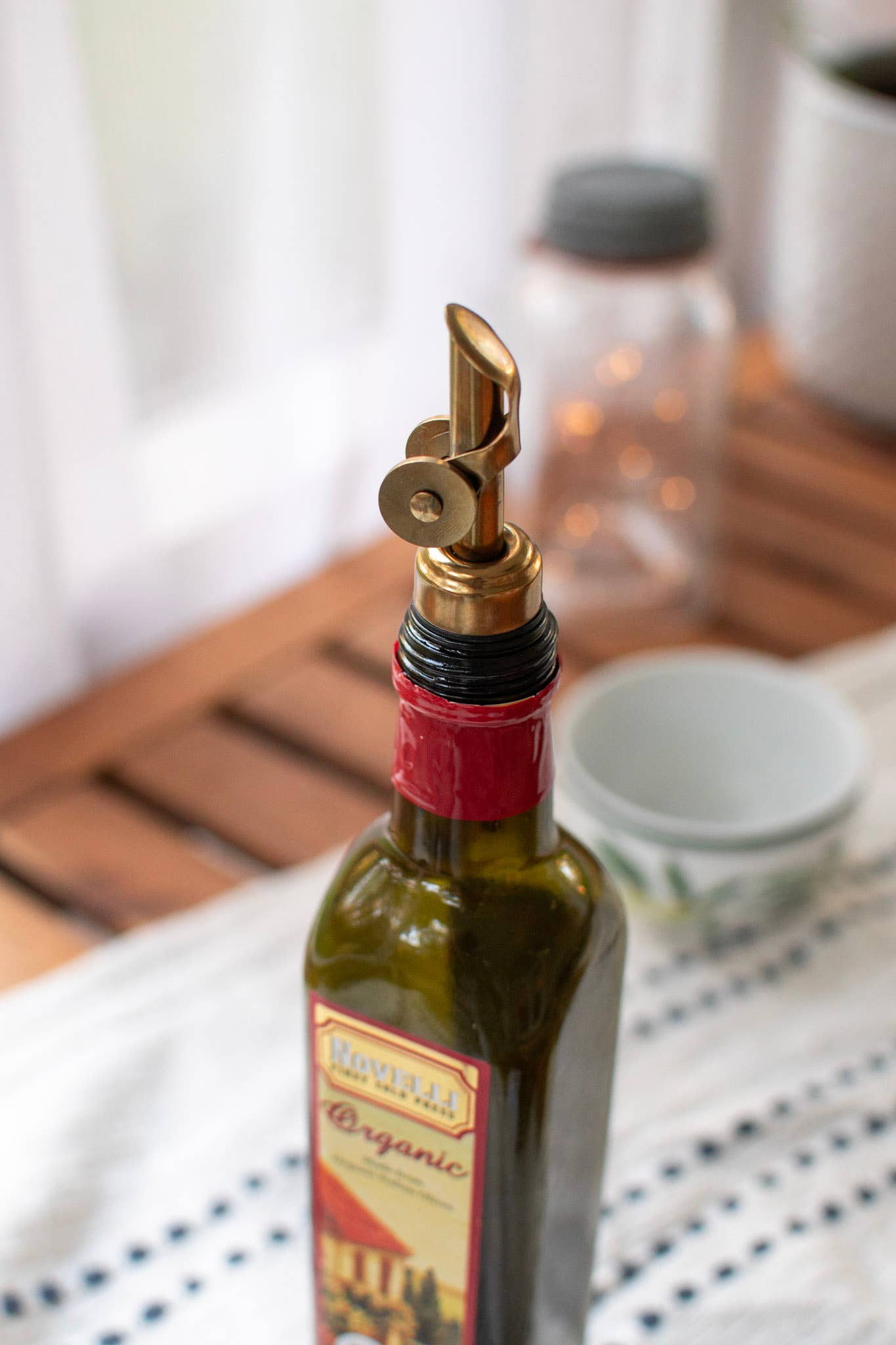 Self Closing Pour Spout - Gold